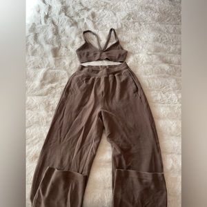 Alo Yoga brown waffle set